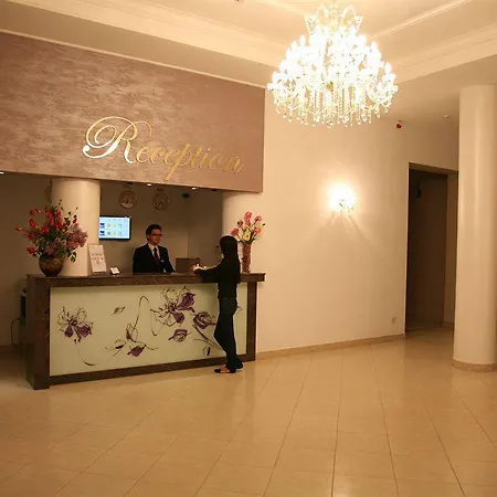 Hotel Flowers